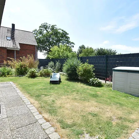 Holiday home Quiet Bunglow In Near Baltic Sea Coast *
